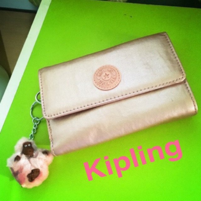 กระเป๋าสตางค์ Kipling แท้ ของใหม่
