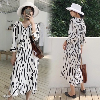 5463 MaxiDress เดรสคอเชิ้ตตัวยาวแต่งลายกราฟฟิก