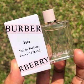 Burberry Her EDP 5ml พร้อมกล่อง

590฿