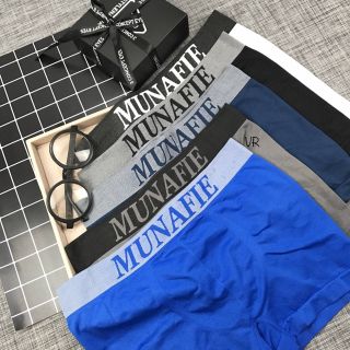 Boxer munafie No. 02