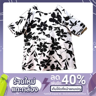 เสื้อคอกลมผ้าไหมอิตาลี ลายขาว-ดำ รอบอก 48” นิ้ว