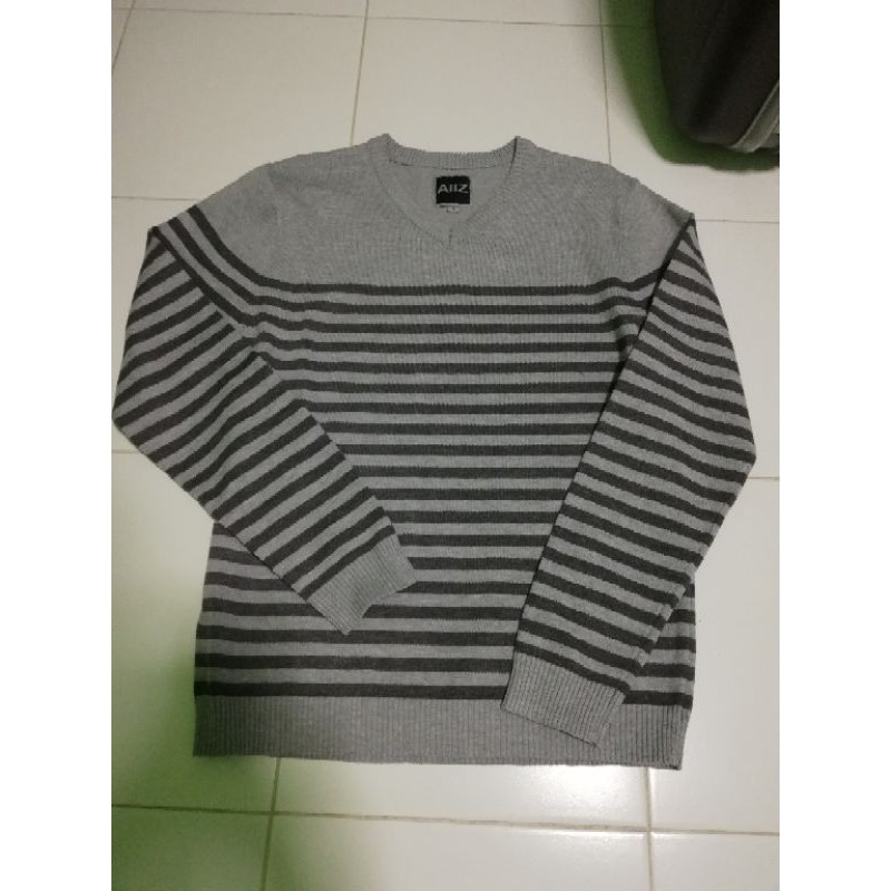 เสื้อหนาว​ แบรนด์​ AIIZ