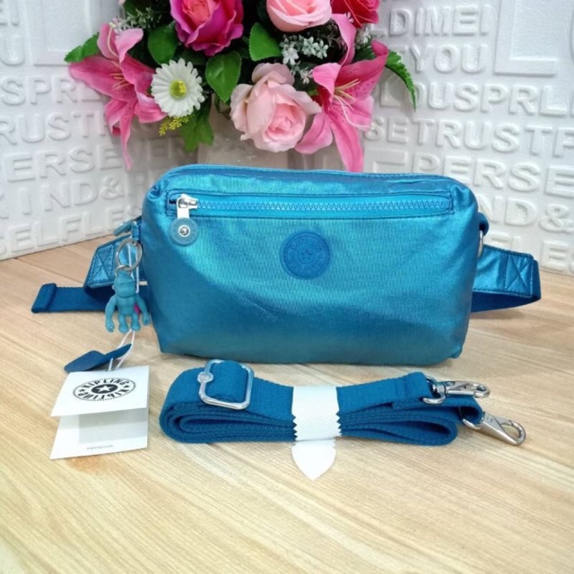 🌟 Kipling รุ่น Halima convertible waist pack crossbody bag กระเป๋า collection ใหม่จาก Kipling รุ่น Halima  สีฟ้า