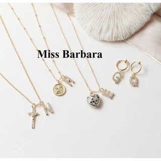 จี้ สีทอง อักษร A-Z ชุบ18K ไม่แพ้ ไม่คัน สำหรับห้อยคอ, ทำพวงกุญแจ สร้อยข้อมือ น่ารักมาก