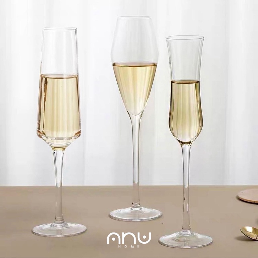 🥂Curves champagne Glass🥂แก้วแชมเปญดีไซน์โค้งทรงสูง ตัวแก้วเนื้อใสบาง นำ้หนักเบา มีความหรูหรา