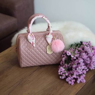 กระเป๋า KEEP quited leather Pillow bag สี Lassy Pink