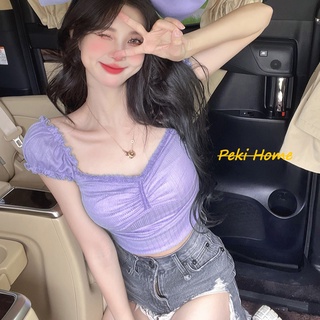 เสื้อครอปผู้หญิงเนื้อผ้านิ่ม ครอปทรงสวยราคาถูก เสื้อครอปผู้หญิงแต่งระบายที่แขนสวยสุดๆ