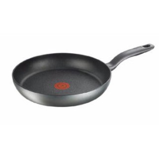 Tefal กระทะแบน 24 ซม. รุ่น Hard Titanium Plus C6920402