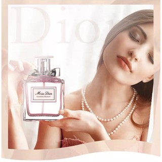 Christian Dior Miss Dior Blooming Bouquet EDT 50 ml (กล่องพร้อมชีล) ราคานี้สำหรับวันนี้เท่านั้น! แท้ 100%