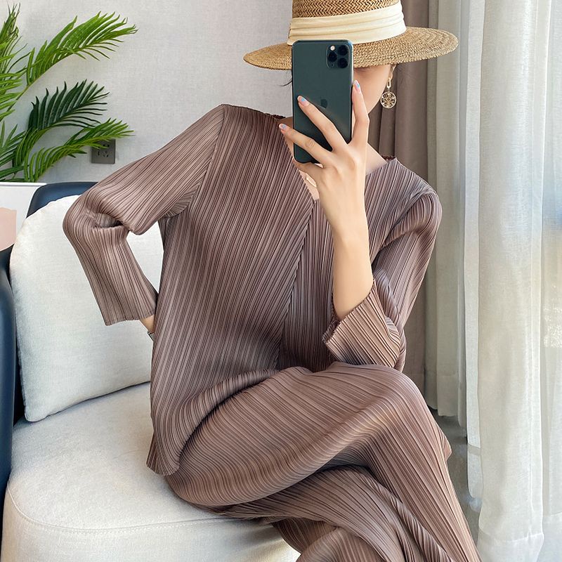 Issey Miyake Folds ชุดสูทกางเกงขายาว ทรงหลวม สองชิ้น แฟชั่นฤดูใบไม้ผลิ ฤดูใบไม้ร่วง สไตล์ตะวันตก สําหรับผู้หญิง 2023