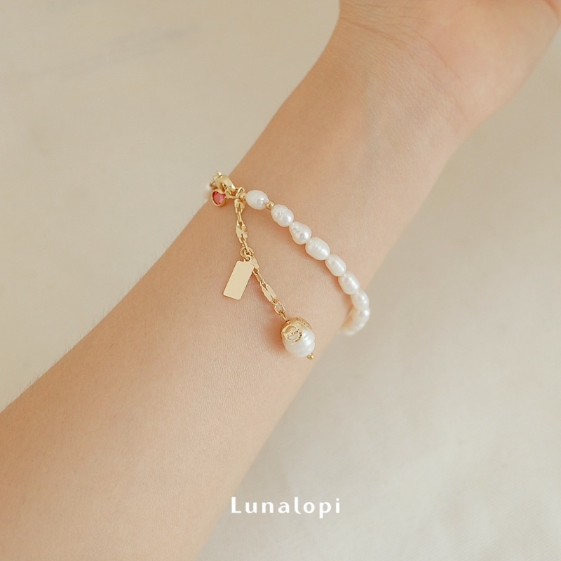 พร้อมส่ง lunalopi  pearl bracelet