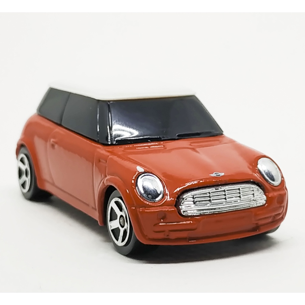 Majorette Mini Cooper BMW AG - White Roof - Red Color /Wheels 5CS /scale 1/56 (3 inches) no Package