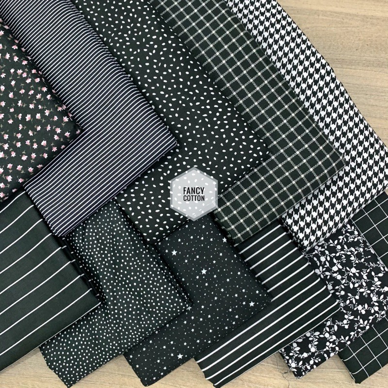 Tokai senko ผ้าคอตตอนแฟนซี สีดํา ขนาดเล็ก สไตล์ญี่ปุ่น (hrg 1/2 mtr, min ซื้อ 1 เมตร / โหล)