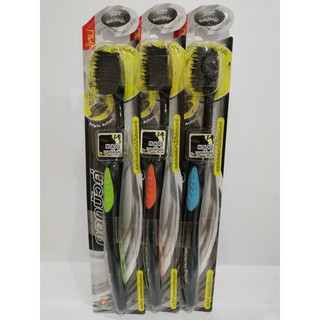 แปรงสีฟันดอกบัวคู่ รุ่นแบมบูชาร์โคล (Dokbuaku Bamboo Charcoal Toothbrush)