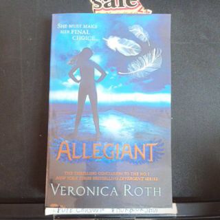 Allegiant / Veronica Roth / second hand / fiction novel