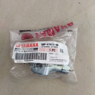 5BP-F7411-00 ตัวยึดพักเท้าหน้าซ้าย R15 ALL NEW อะไหล่แท้ YAMAHA