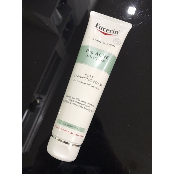 Eucerin acne-oil control / pro acne solution / soft cleasing foam /ยูเซอรีน /โฟมล้างหน้ายูเซอรีน /eu