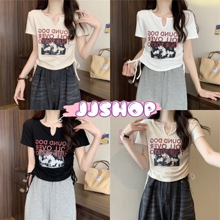 JJ shop 💜พร้อมส่ง  เสื้อครอปสั้นแขนสั้นไหมพรม แหวกด้านหน้าลายน่ารักๆ "M5501" -C