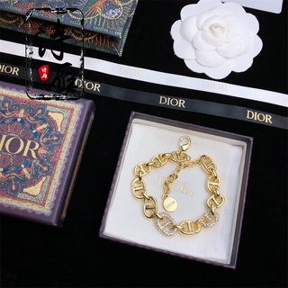 Dior/dior 22SS สร้อยข้อมือแฟชั่น จี้ตัวอักษร CD ประดับมุก พลอยเทียม สีทอง สําหรับผู้หญิง