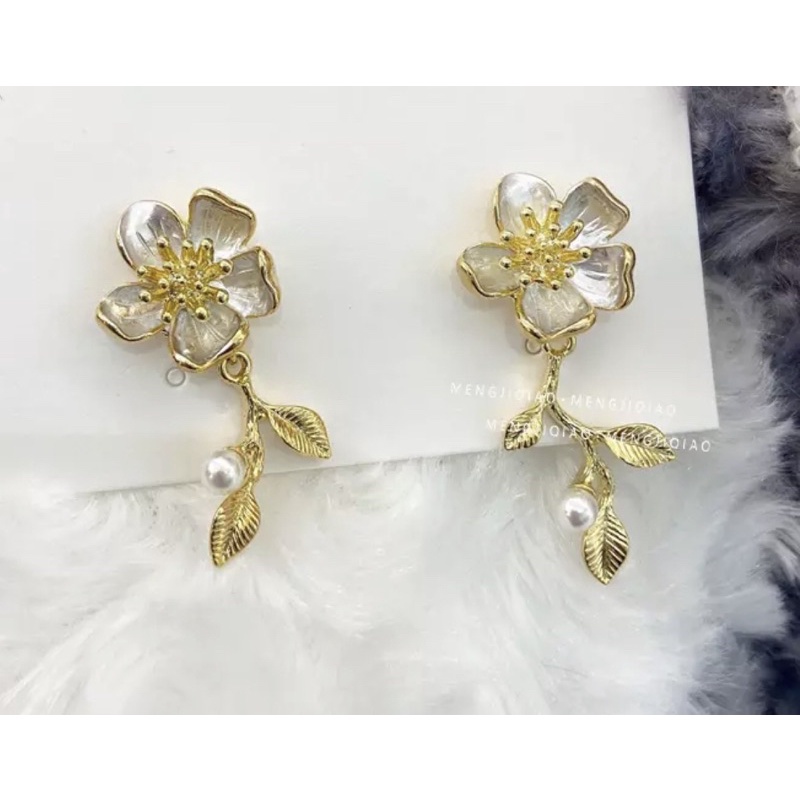 ต่างหูดอกทานตะวัน 14kGold ประดับไข่มุกแท้ (พร้อมส่งจากไทย)