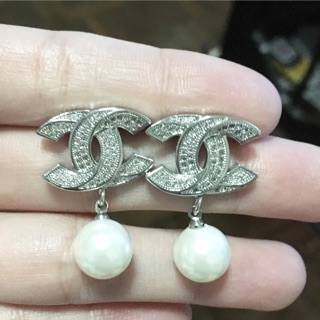 Chanel earring