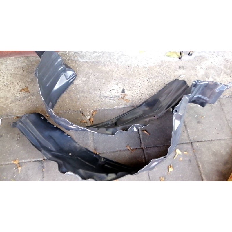 พลาสติกซุ้มล้อหน้าNissan sunny B14 ราคาต่อคู่ ปี1997-2001