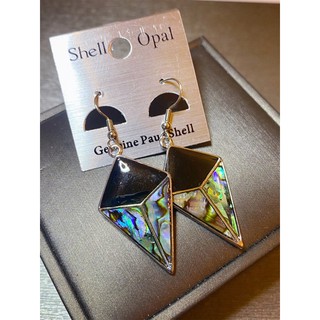 ต่างหูเปลือกหอย Shell opal ทำจากเปลือกหอยเป๋าหื้อนิวซีแลนด์