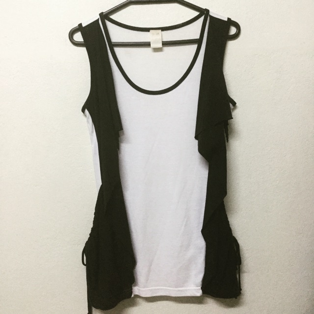 ESP เสื้อยืดแขนกุดเข้ารูป^^ | ส่งฟรีขั้นต่ำ99.-