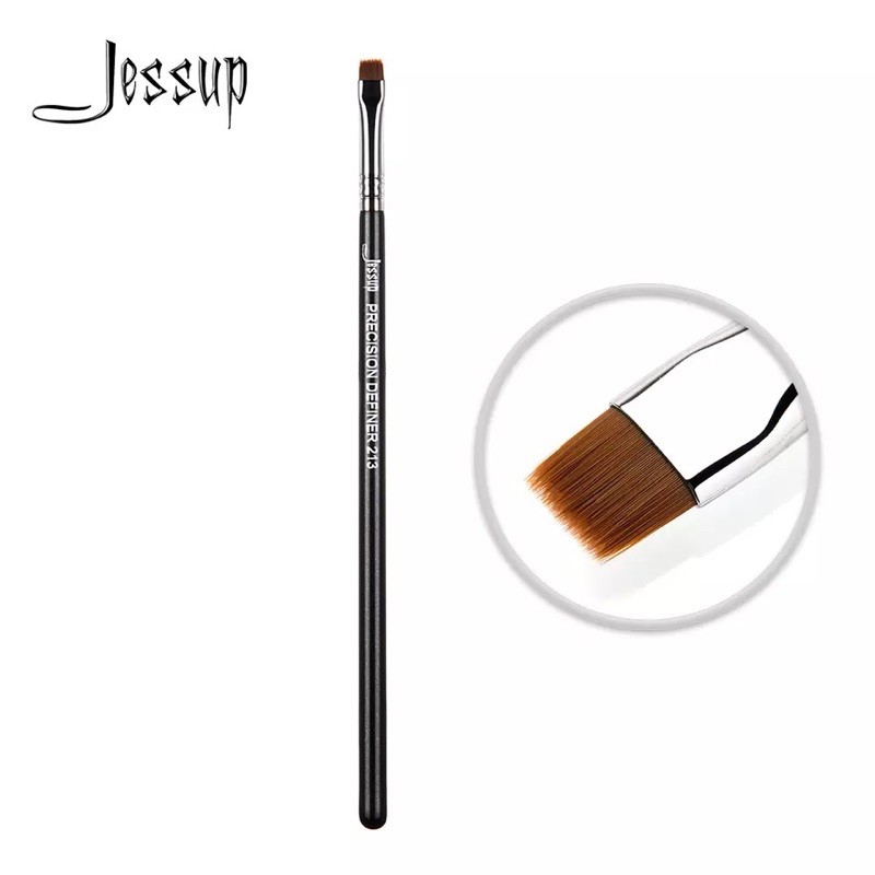 แปรงอายไลเนอร์ Jessup Precision Definer Eyeliner brush 213
