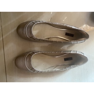 zara woman size 40-41 bullet flat shoes