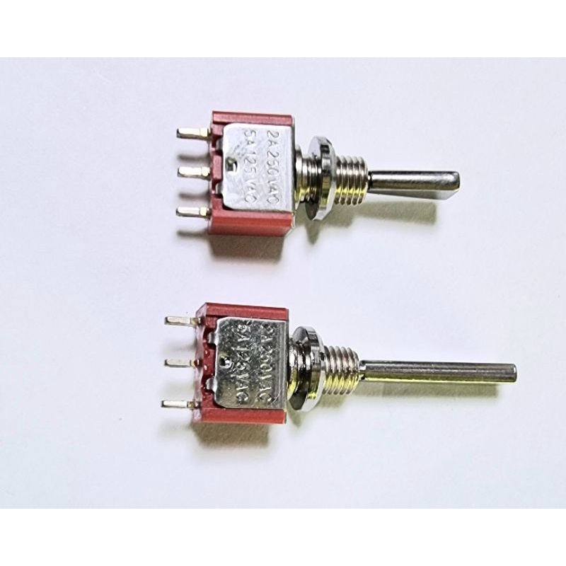 สวิทช์ สำหรับวิทยุทั่วไป  2A250VAC. / 5A125VAC. มีทั้งแบบยาวและสั้น