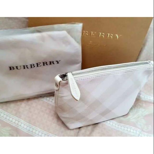 กระเป๋า Burberry ของแท้