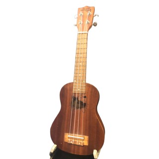 อูคูเลเล่ Ukulele soprano UK-21EQ + Tuner + กระเป๋า + ปิ๊กกีตาร์