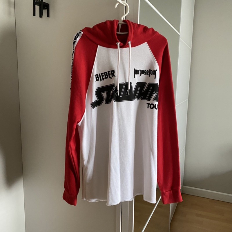เสื้อฮู้ด hoodie รุ่น justin bieber H&M สีขาวแดง มือสอง