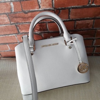 Michael Kors Savannah Small Saffiano Leather Satchel Bag  ขนาด 10" x 4" x 7" สีขาว