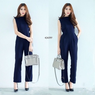 จั้มสูทขายาวทรงสวย งานสีพื้นไม่ฉูดฉาดคอปีน แขนกุด