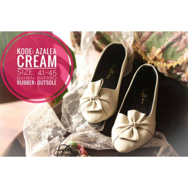 รองเท้าผู้หญิง Jumbo Bigsize รหัส: AZALEA CREAM (41-45)