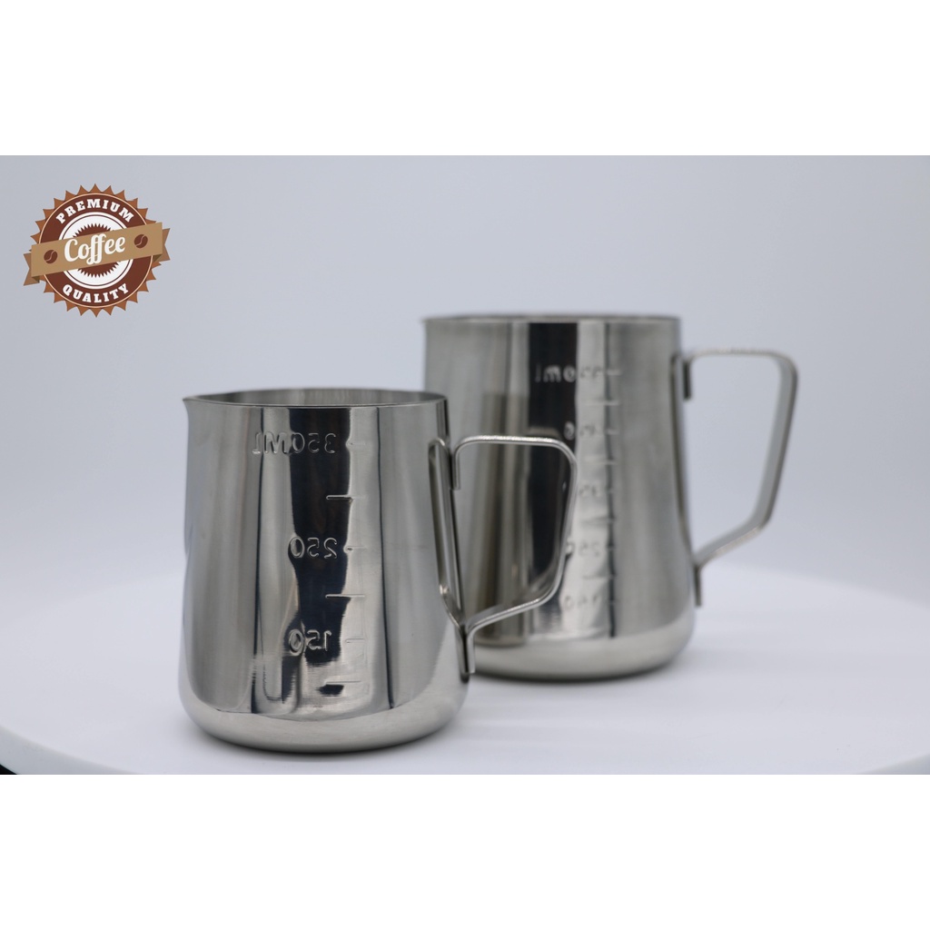 พร้อมส่ง｜หยือกตีฟองนม พิชเชอร์ ถ้วยตีฟองนม สแตนเลส Stainless Milk Pitcher สเตนเลส-304 สีเงิน 350/600/700ML