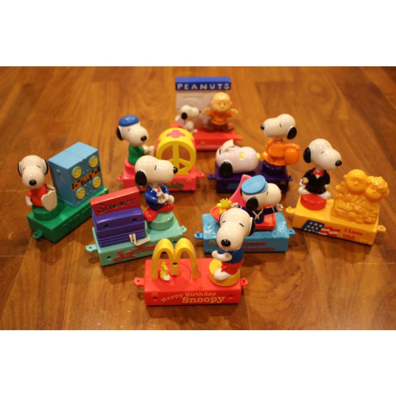 Mc Happy Meal Snoopy 50th Anniversary ครบเซ็ต