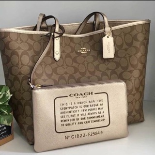 พร้อมส่ง coach tote กลับด้าน