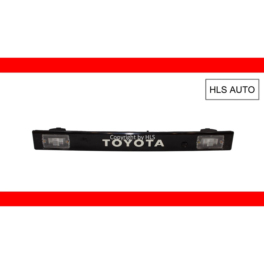 Toyota Liteace KM36 ฝากระโปรงหลัง Garnish / Number Plate Lamp Garnish (Unit / Assy)