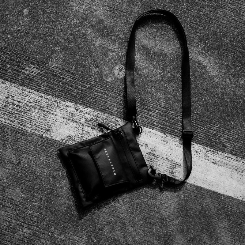 [มีส่งทันที] Caseharden On The Go Bag กระเป๋าสะพายข้างผู้ชาย ผ้าไนล่อน