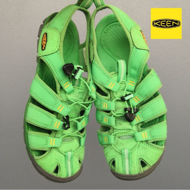 รองเท้า​ Keen​ Clearwater CNX​ sandals​ ของแท้​ มือสอง​
