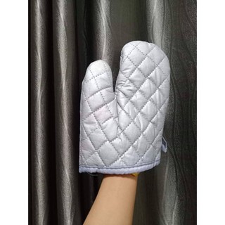 📌ถุงมือฉนวนกันความร้อนอย่างดี