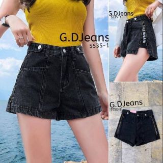 G.D.Jeans รุ่น 5535-1#กางเกงยีนส์ขาสั้นผ้าด้านสีดำฟอกทรงบอยเปิดซิปทั้งสองข้างพร้วมงานปักลายภาษาอังกฤษแบบเก๋ๆ