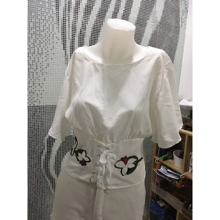 เสื้อแฟชั่นแขนกระดิ่ง มือหนึ่ง