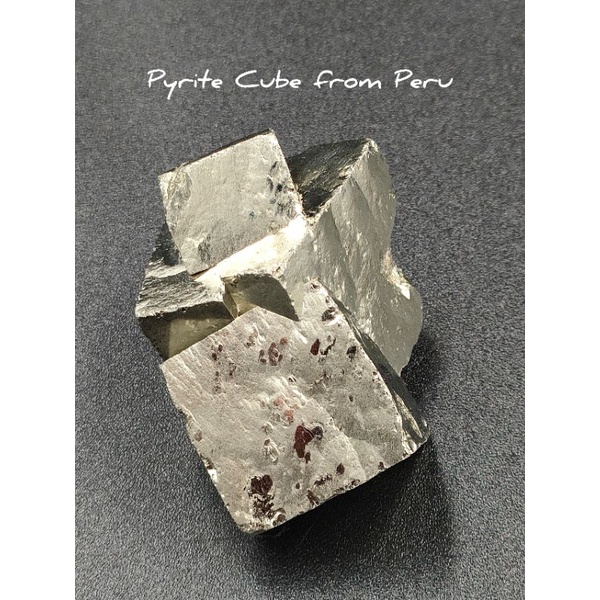 ✨ เเร่ไพไรต์ จากเปรู ทรงลูกบาศ์ก สี่เหลี่ยมซ้อนกัน ( Pyrite Cube from Peru )