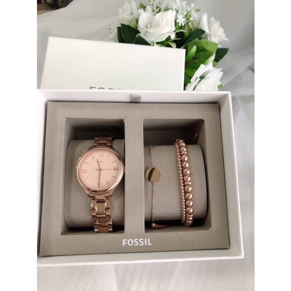 Fossil Suitor  Rose Gold-Tone Alloy Watch and Bracelet Box Set เซ็ตสวยมากค่ะ