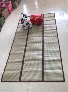 เสื่อกก 3พับ เล็ก เนื้อละเอียด (90x180cm)
