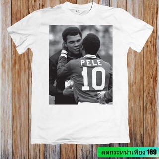 เสื้อยืด พิมพ์ลาย Pele And Muhammed Ali Meet s Halloween สําหรับผู้ชาย SDF78859